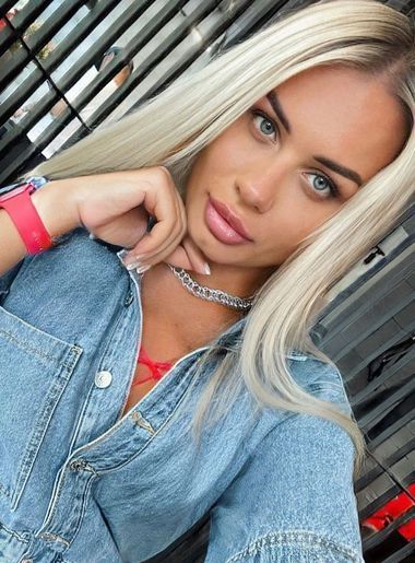 CRYSTAL BLOND